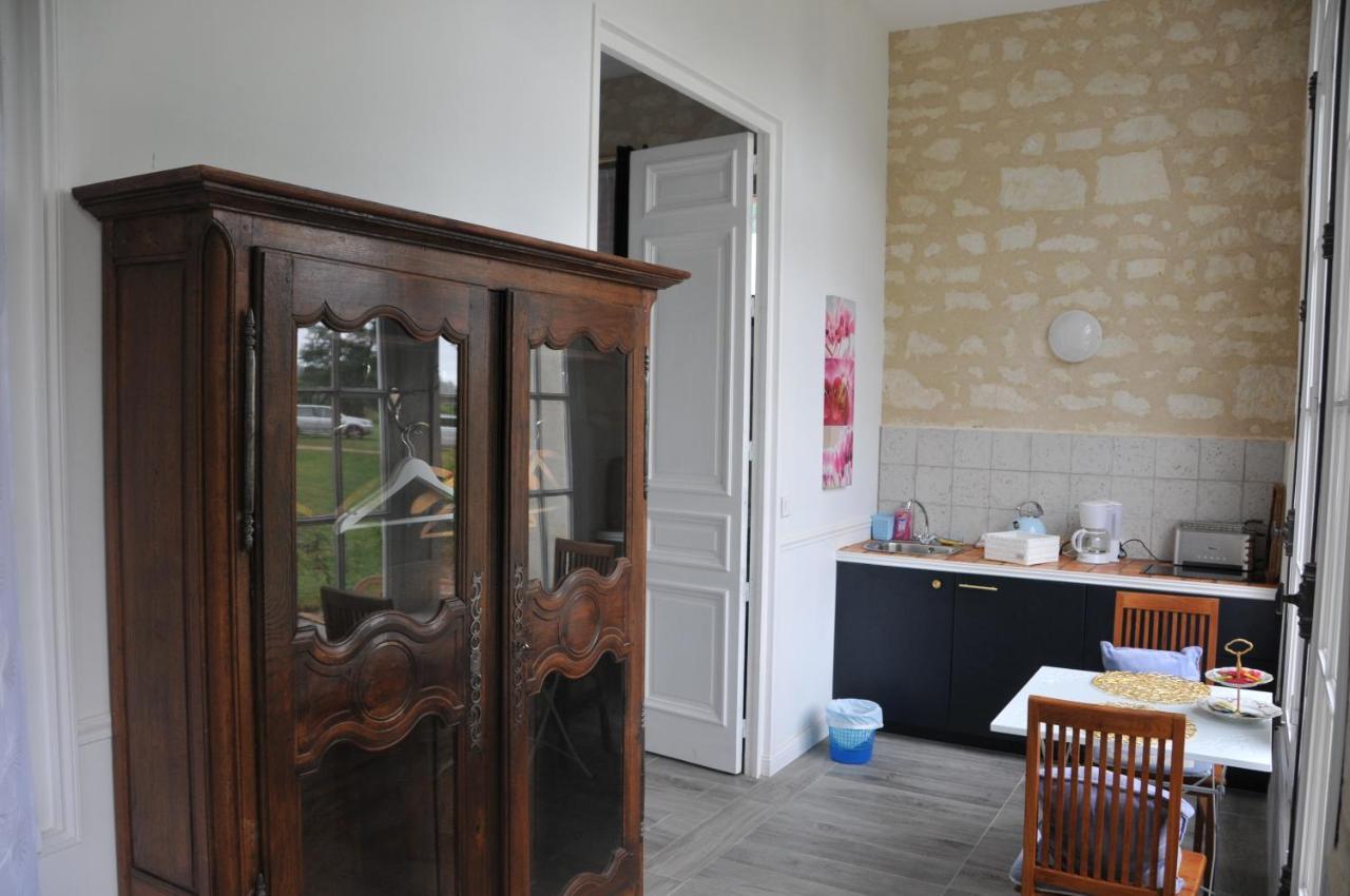 La Terrasse Facon Giverny - Gite 2 Personnes - Brain-sur-Allonnes Εξωτερικό φωτογραφία